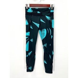 LULULEMON Woman's Two-Tone Blue Geometric Print Low Rise Active Leggings Size 4
